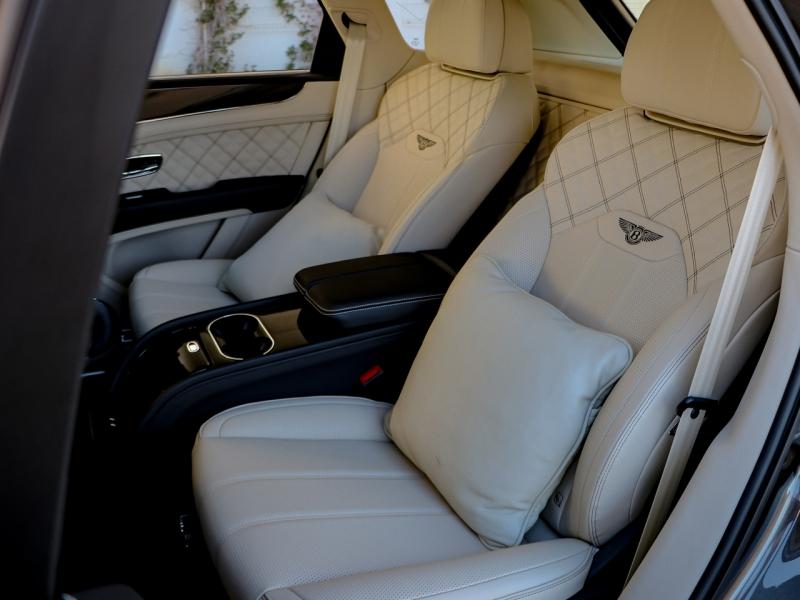 Image BENTLEY Bentayga 4.0 V8 550ch