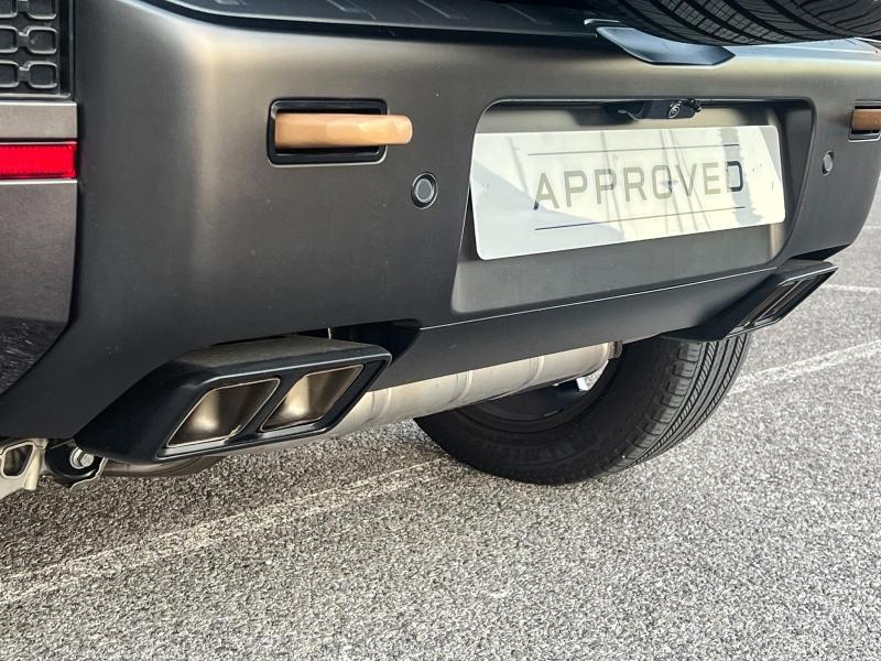 Image LAND-ROVER Defender 110 4.4 P635 Octa