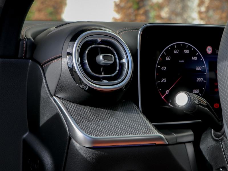 Image MERCEDES-BENZ GLC Coupé 300 d e Hybrid 197+136ch AMG Line + 4Matic 9G-Tronic