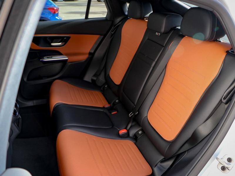 Image MERCEDES-BENZ GLC Coupé 300 d e Hybrid 197+136ch AMG Line + 4Matic 9G-Tronic