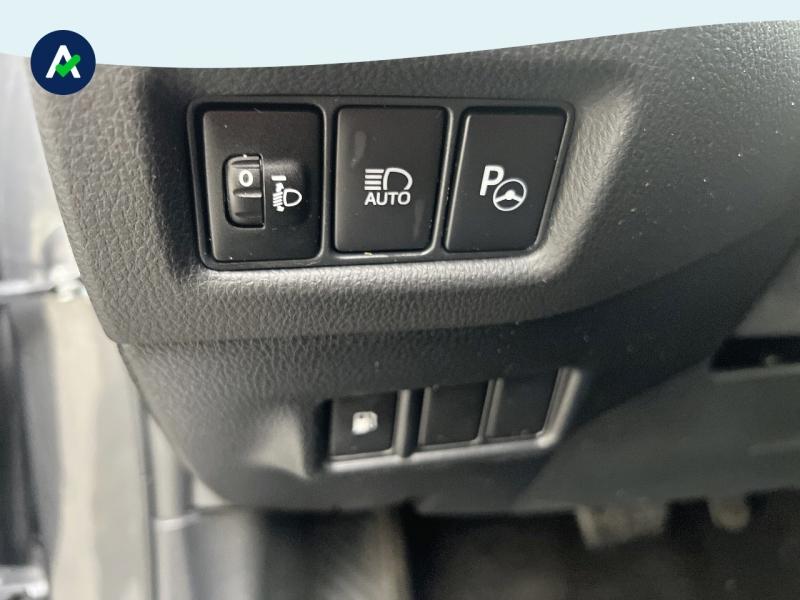 Image TOYOTA C-HR 122h Distinctive 2WD E-CVT