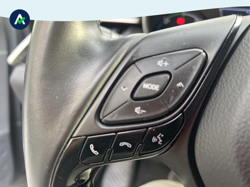 Image TOYOTA C-HR 122h Distinctive 2WD E-CVT