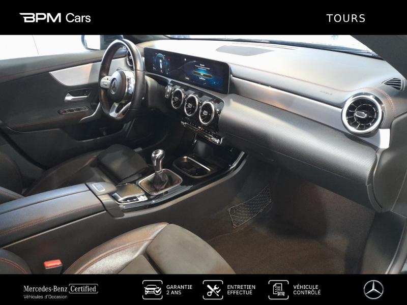 Image MERCEDES-BENZ CLA Shooting Brake 180 d 116ch AMG Line