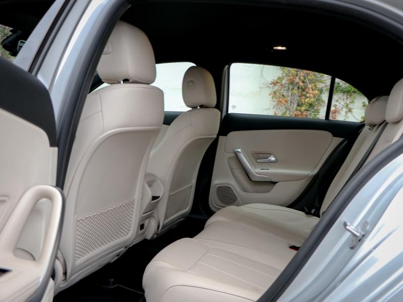 Image MERCEDES-BENZ Classe A 180 136ch Progressive Line 7G-DCT