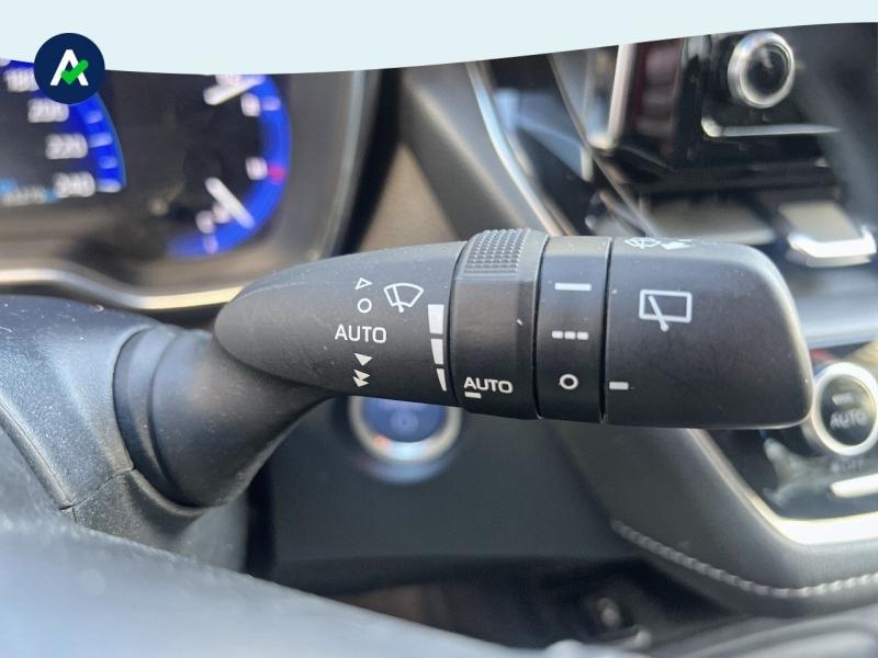 Image TOYOTA Corolla 122h Dynamic Business + Stage Hybrid Academy MY21