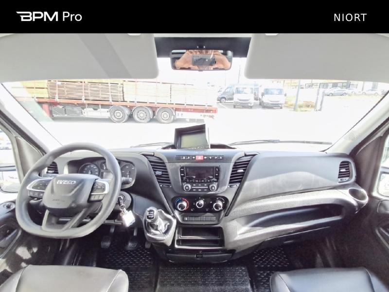 Image IVECO Daily CCb 35-160H D / Double cabine 6 places / 2023 / 35C16 / 3.0L 160CH / Benne & Coffre /