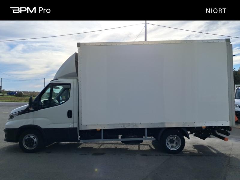 Image IVECO Daily CCb 35C16H empattement 4100 / Caisse Hayon / 20m3 / 3.0l 160cv / 35 900HT