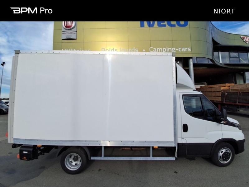Image IVECO Daily CCb 35C16H empattement 4100 / Caisse Hayon / 20m3 / 3.0l 160cv / 35 900HT