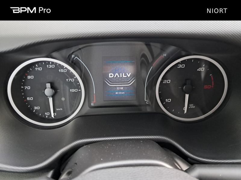 Image IVECO Daily CCb 35C16H empattement 4100 / Caisse Hayon / 20m3 / 3.0l 160cv / 35 900HT