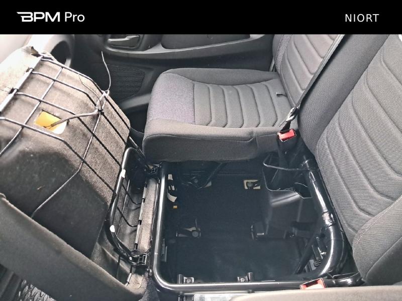 Image IVECO Daily CCb 35C16H empattement 4100 / Caisse Hayon / 20m3 / 3.0l 160cv / 35 900HT