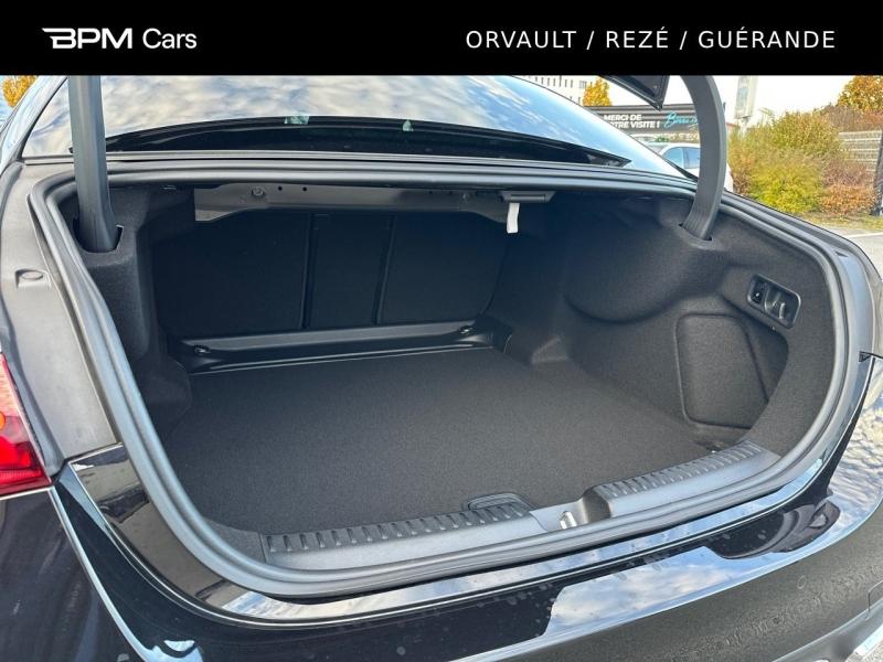 Image MERCEDES-BENZ Classe E 220 d 197+23ch AMG Line 9G-Tronic