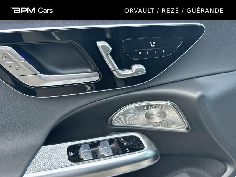 Image MERCEDES-BENZ Classe E 220 d 197+23ch AMG Line 9G-Tronic