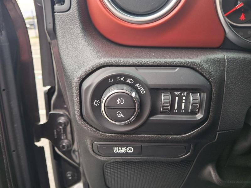 Image JEEP Gladiator 3.6 V6 286 ch Overland 4x4 BVA8 ESSENCE