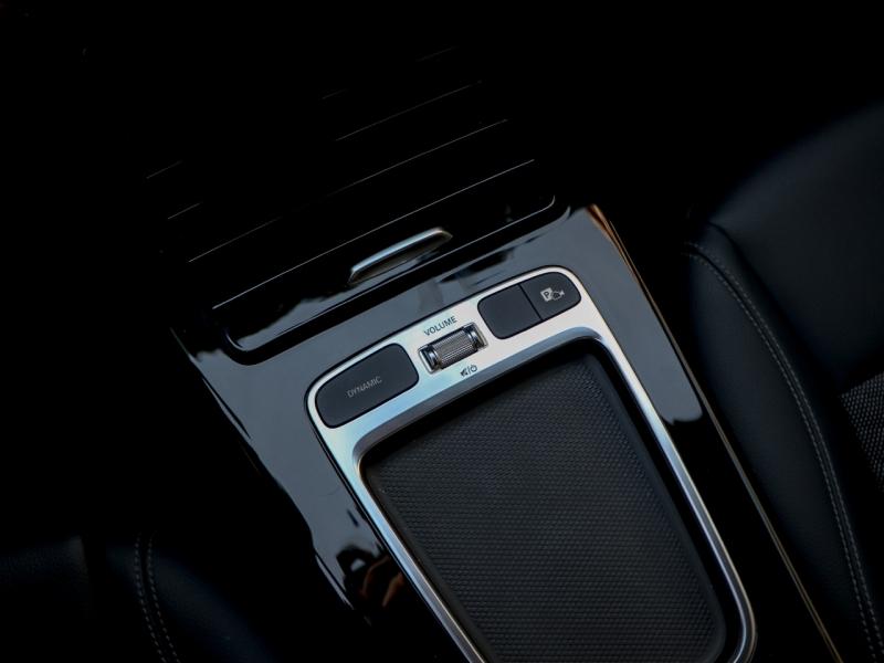 Image MERCEDES-BENZ Classe A 250 e 163+109ch Business Line 8G-DCT