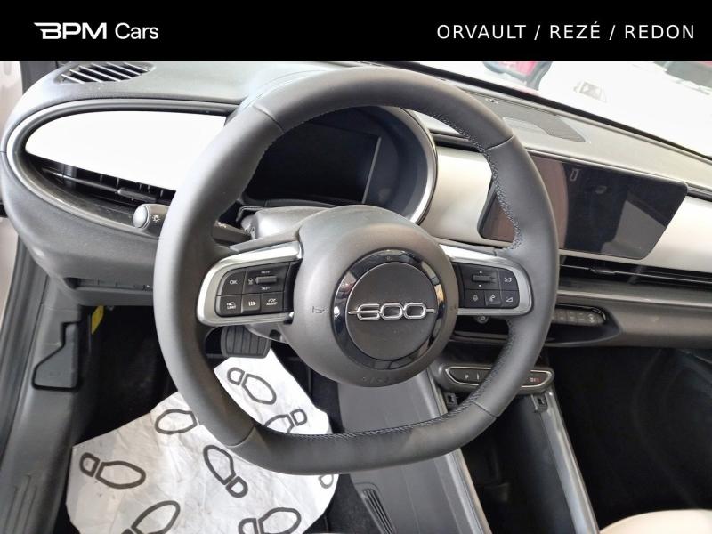 Image FIAT 600 e 156ch 54kWh La Prima