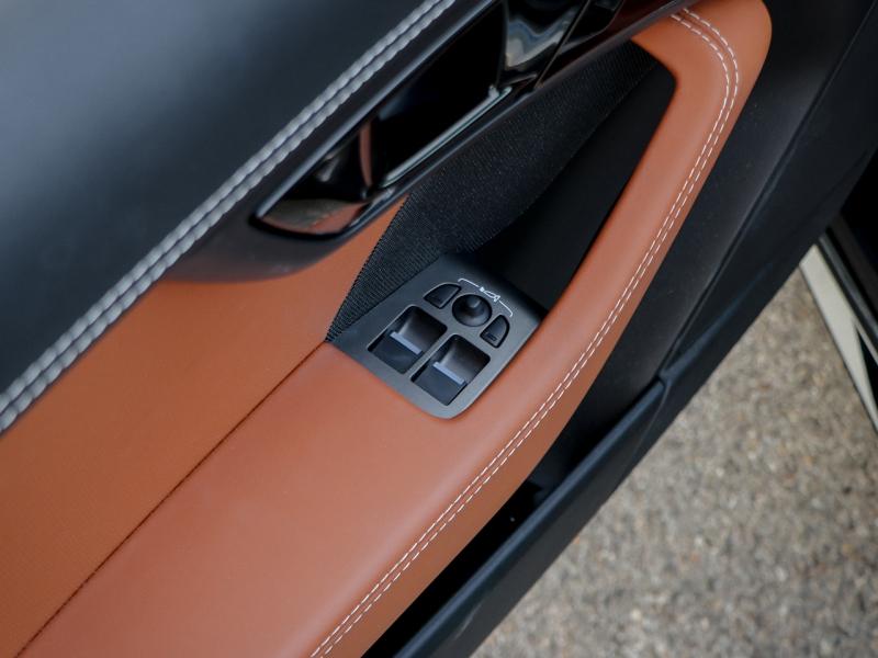 Image JAGUAR F-Type Coupe 5.0 V8 450ch R-Dynamic Black AWD BVA8