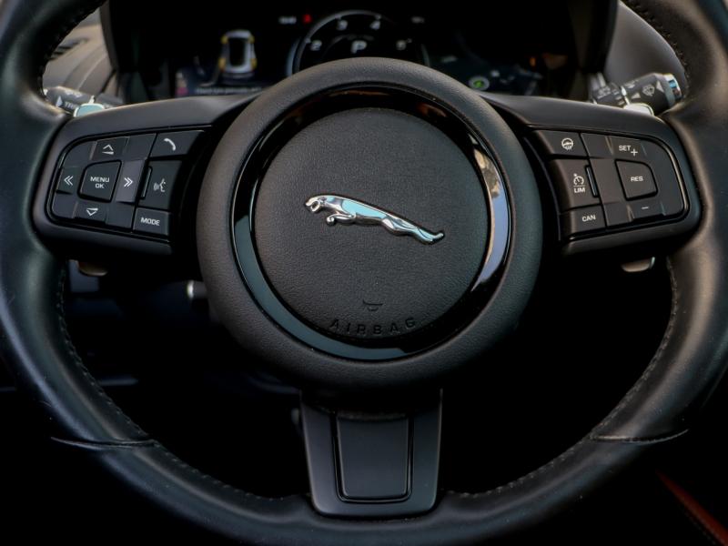 Image JAGUAR F-Type Coupe 5.0 V8 450ch R-Dynamic Black AWD BVA8