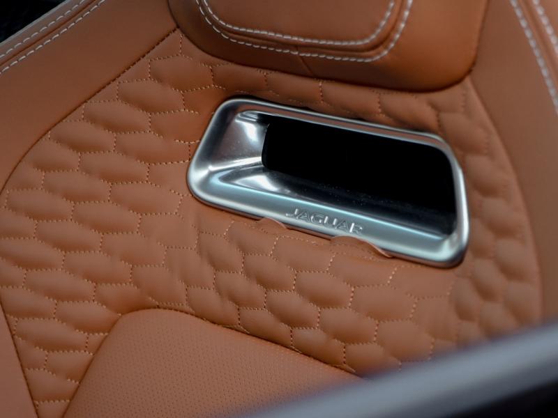 Image JAGUAR F-Type Coupe 5.0 V8 450ch R-Dynamic Black AWD BVA8