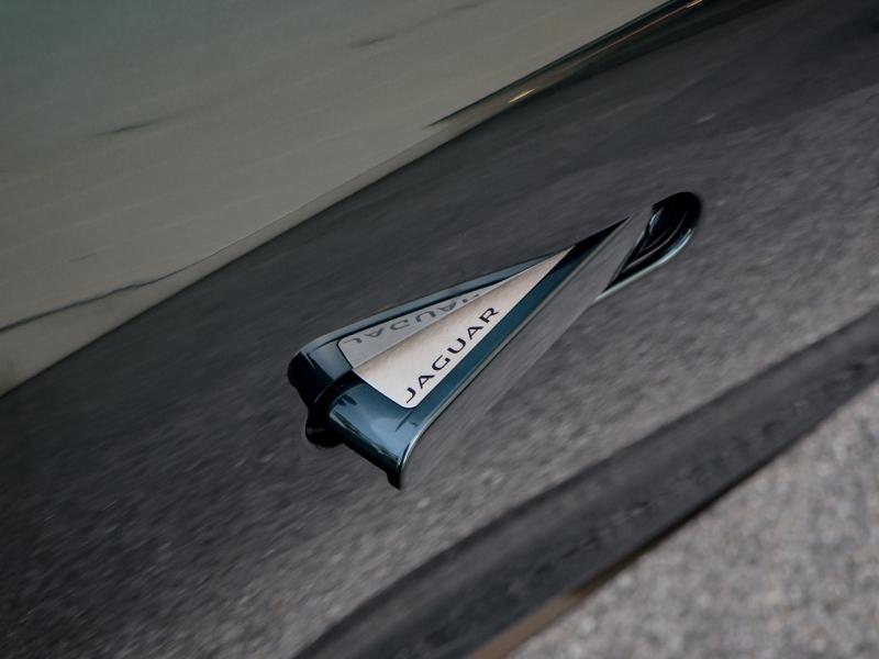 Image JAGUAR F-Type Coupe 5.0 V8 450ch R-Dynamic Black AWD BVA8