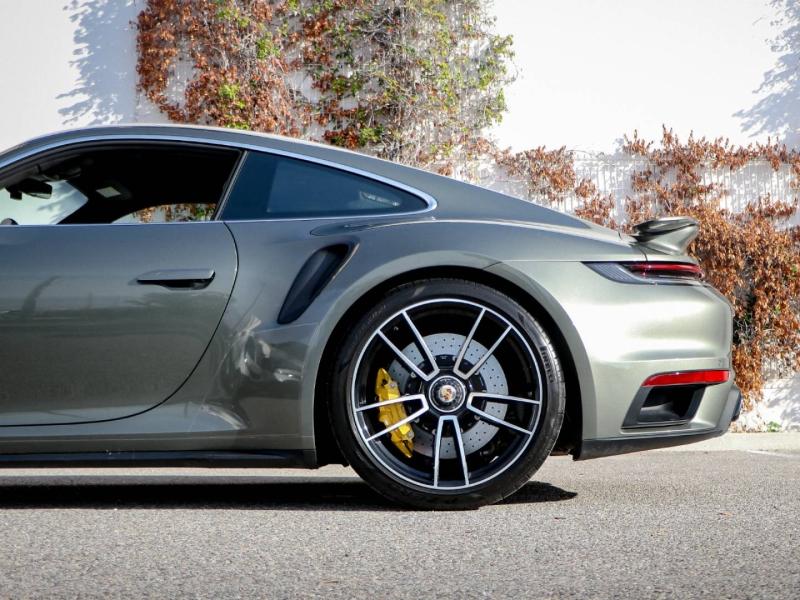 Image PORSCHE 911 Coupe 3.7 650ch Turbo S PDK