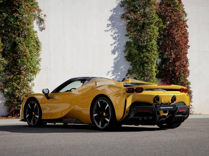 Image FERRARI SF90 SPIDER