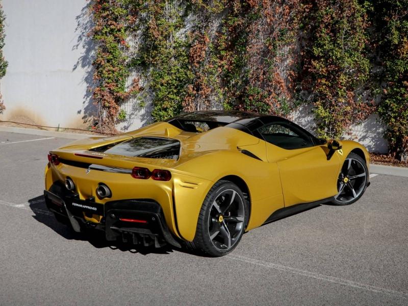 Image FERRARI SF90 SPIDER