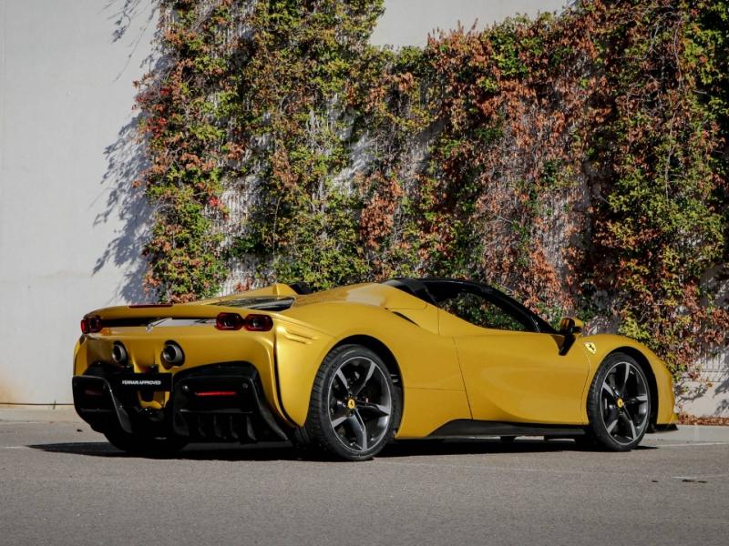 Image FERRARI SF90 SPIDER