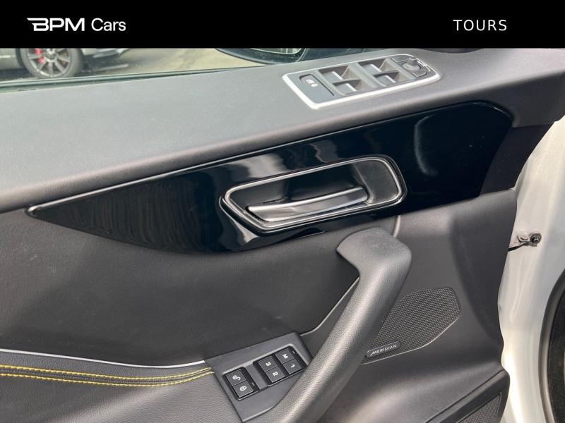 Image JAGUAR F-Pace V6 3.0D 300ch 300 Sport AWD BVA8 169g