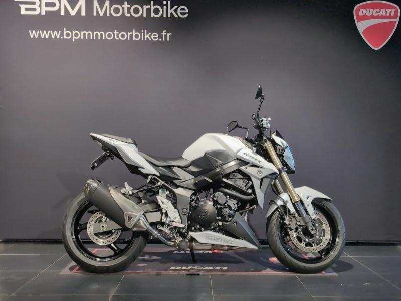Photo SUZUKI GSR GSR 750