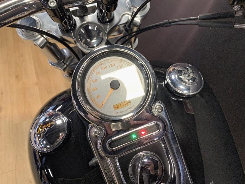 Image HARLEY-DAVIDSON Dyna Fat Bob Dyna Fat Bob 1584 Noir 2011