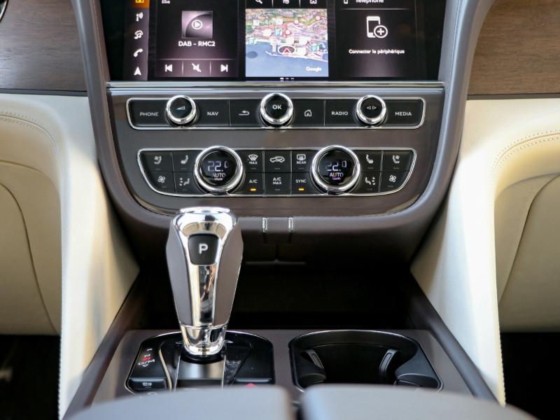 Image BENTLEY BENTAYGA Atelier Edition V8 4.0 550ch