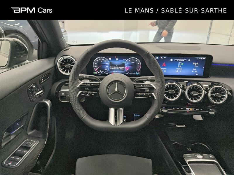 Image MERCEDES-BENZ Classe A 180 136ch Star Edition 7G-DCT