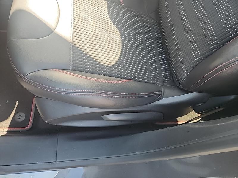 Image PEUGEOT 2008 1.2 PureTech 110ch GT Line S&S