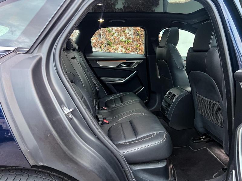 Image JAGUAR F-Pace P400e Plug-in-Hybrid R-Dynamic S BVA8 AWD