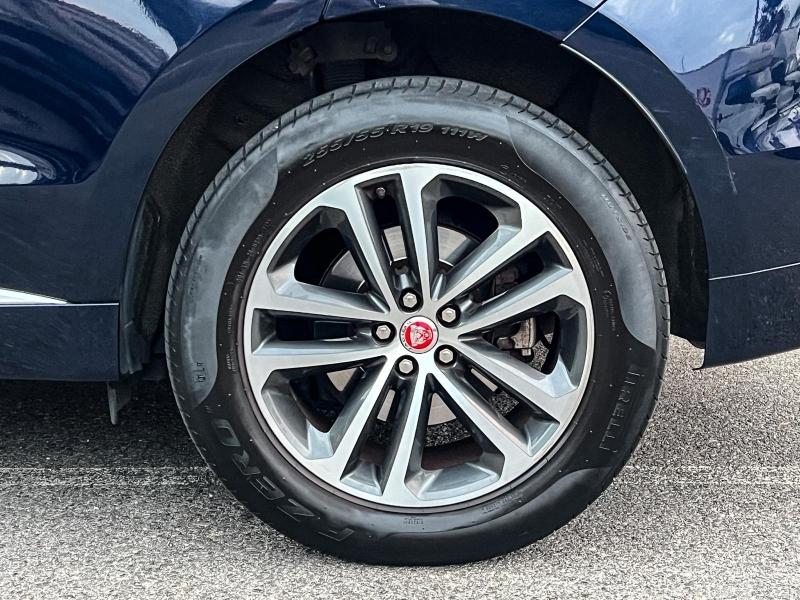 Image JAGUAR F-Pace P400e Plug-in-Hybrid R-Dynamic S BVA8 AWD