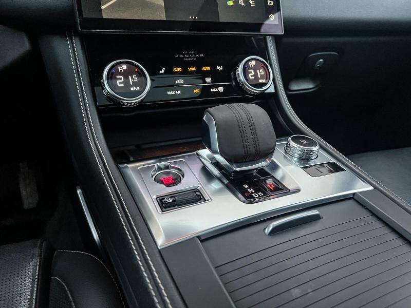 Image JAGUAR F-Pace P400e Plug-in-Hybrid R-Dynamic S BVA8 AWD