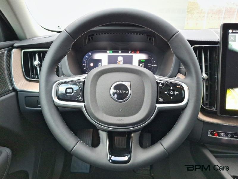 Image VOLVO XC60 T6 Hybride Rechargeable 350ch Ultra Style Dark Geartronic 8 AWD