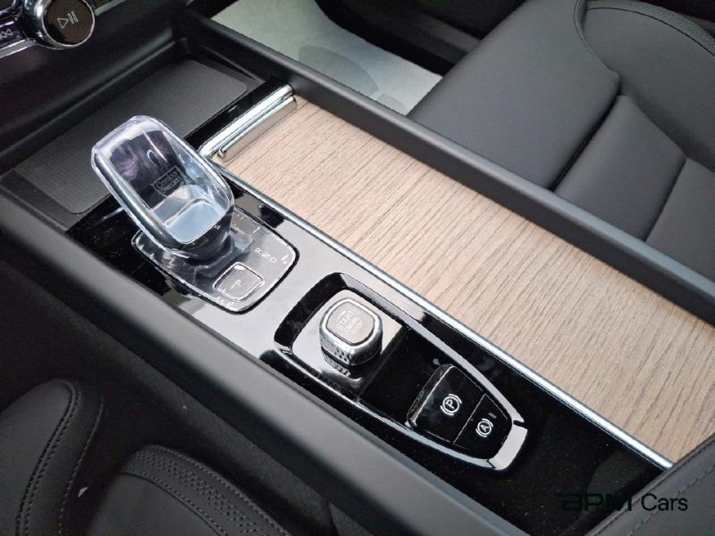 Image VOLVO XC60 T6 Hybride Rechargeable 350ch Ultra Style Dark Geartronic 8 AWD