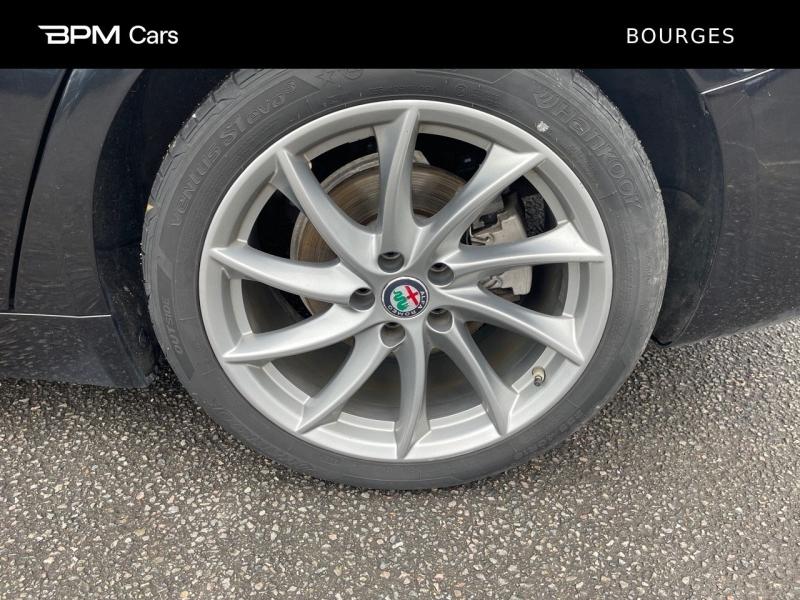 Image ALFA ROMEO Giulia 2.2 JTD 180ch Lusso AT8