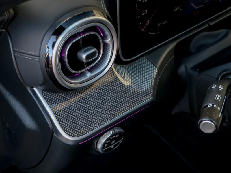 Image MERCEDES-BENZ Classe C 220 d 197ch AMG Line