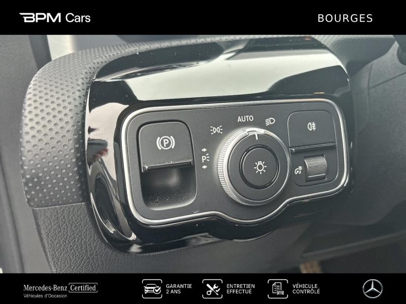 Image MERCEDES-BENZ CLA Shooting Brake 200 d 150ch AMG Line 8G-DCT