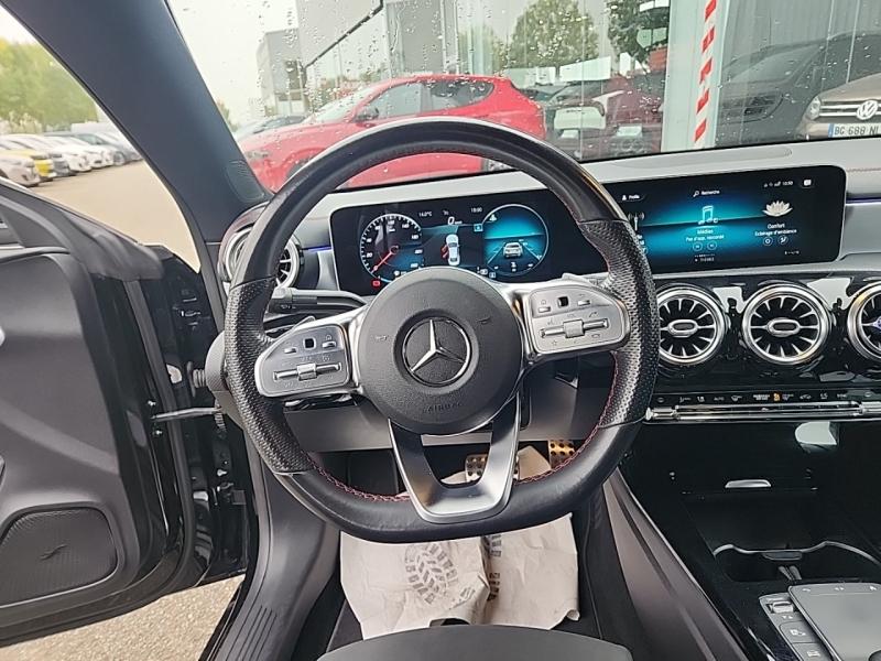 Image MERCEDES-BENZ CLA 200 d 150ch AMG Line 8G-DCT 8cv