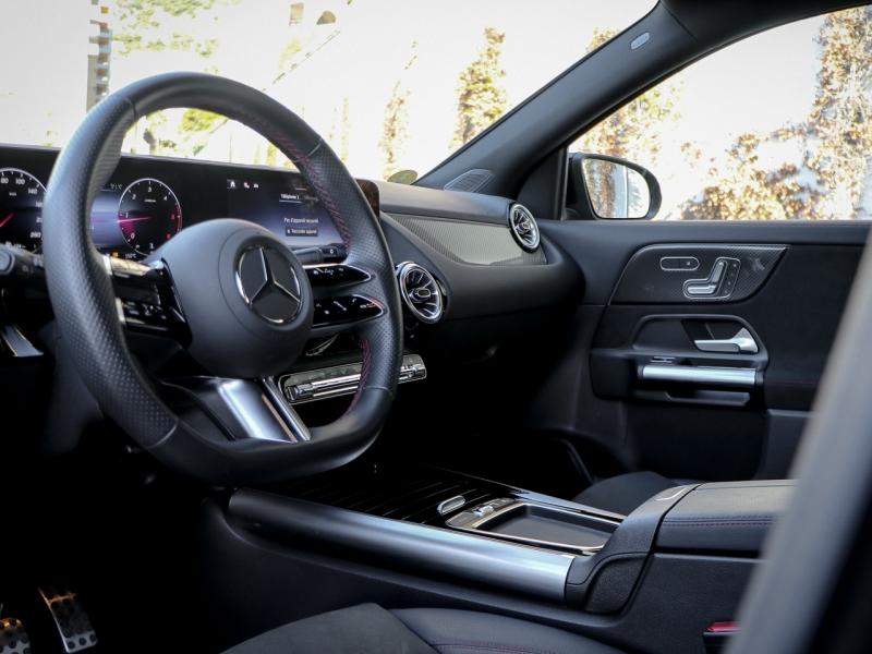 Image MERCEDES-BENZ GLA 200 d 150ch AMG Line 8G-DCT 4Matic