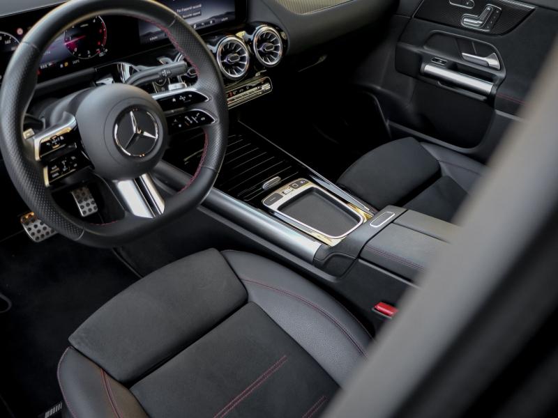 Image MERCEDES-BENZ GLA 200 d 150ch AMG Line 8G-DCT 4Matic