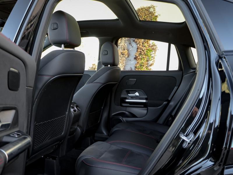 Image MERCEDES-BENZ GLA 200 d 150ch AMG Line 8G-DCT 4Matic