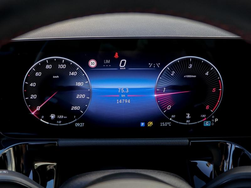 Image MERCEDES-BENZ GLA 200 d 150ch AMG Line 8G-DCT 4Matic