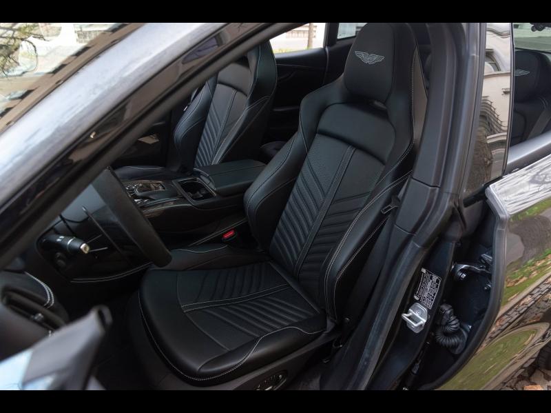 Image ASTON MARTIN DBX 4.0 V8 biturbo 707ch BVA9