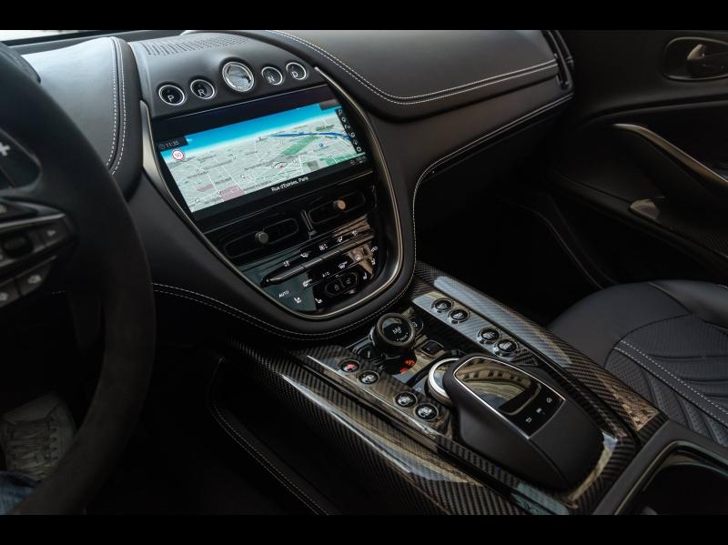 Image ASTON MARTIN DBX 4.0 V8 biturbo 707ch BVA9