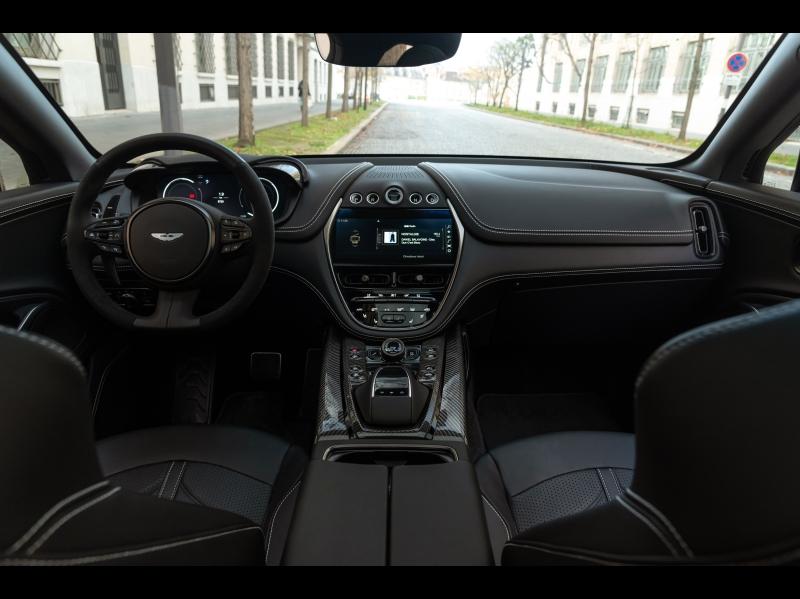 Image ASTON MARTIN DBX 4.0 V8 biturbo 707ch BVA9