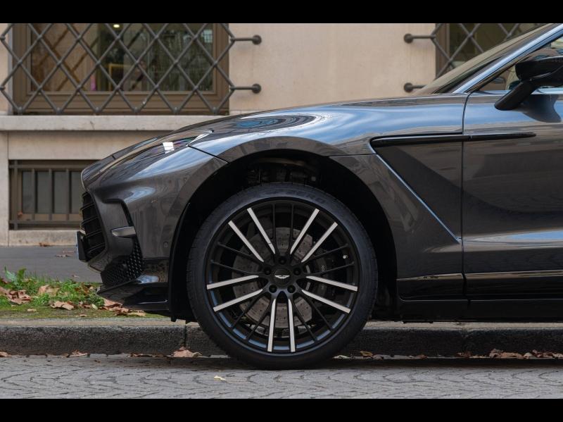 Image ASTON MARTIN DBX 4.0 V8 biturbo 707ch BVA9